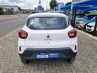 Renault Kwid 1.0 Climber with 3433km available now!