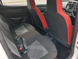 Renault Kwid 1.0 Climber with 3433km available now!