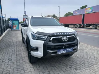 White Toyota Hilux 2.4 GD-6 Raider with 20000km available now!