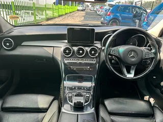 Mercedes-Benz C 220 BlueTEC AMG with 117099km available now!