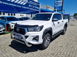 White Toyota Hilux 2.8 GD-6 D/Cab 4x4 Raider with 112400km available now!