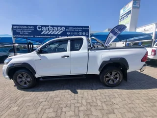 Toyota Hilux 2.4 GD-6 RB SRX, White with 128345km, for sale!