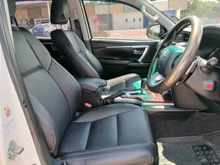 White Toyota Fortuner 2.8 GD-6 Raised Body with 101000km available now!