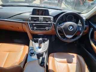 BMW 320i Luxury Line, Blue with 128000km, for sale!