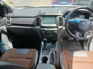 White Ford Ranger 3.2 TDCi Wildtrak 4x4 D/Cab AT with 116000km available now!