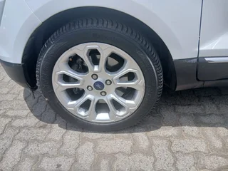 Ford Ecosport 1.0 EcoBoost Titanium AT with 89000km available now!