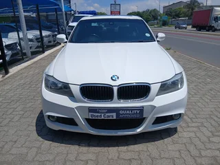 White BMW 320i M Sport with 135000km available now!