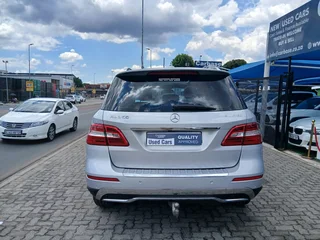 Mercedes-Benz ML 350CDI 7G-Tronic with 159000km available now!