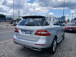 Mercedes-Benz ML 350CDI 7G-Tronic with 159000km available now!