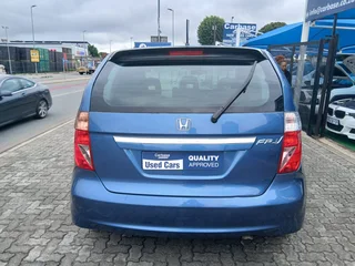 Blue Honda FR-V 1.8i with 130000km available now!