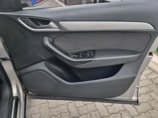 Audi Q3 2.0 TDI Quattro S Tronic, Silver with 117000km, for sale!