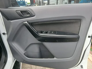 White Ford Ranger 2.2 TDCi Base 4x2 D/Cab with 144000km available now!