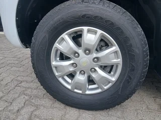 White Ford Ranger 2.2 TDCi Base 4x2 D/Cab with 144000km available now!