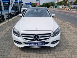 White Mercedes-Benz C 200 BlueEFFICIENCY Elegance with 115000km available now!