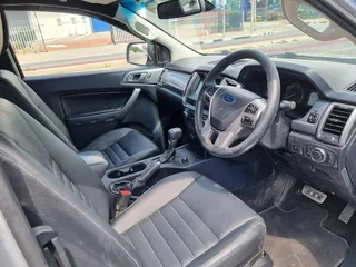 Silver Ford Ranger 3.2 TDCi XLT 4x4 Super Cab AT with 110000km available now!