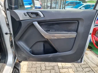 Silver Ford Ranger 3.2 TDCi XLT 4x4 Super Cab AT with 110000km available now!