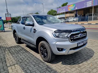 Silver Ford Ranger 3.2 TDCi XLT 4x4 Super Cab AT with 110000km available now!