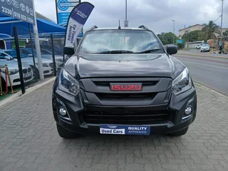 Isuzu D-Max 300 D/Cab LX with 41000km available now!