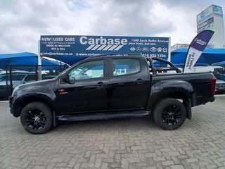 Isuzu D-Max 300 D/Cab LX with 41000km available now!