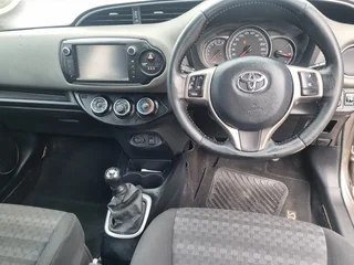 Toyota Yaris 1.0 5-Door, Grey with 98000km, for sale!