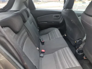 Toyota Yaris 1.0 5-Door, Grey with 98000km, for sale!