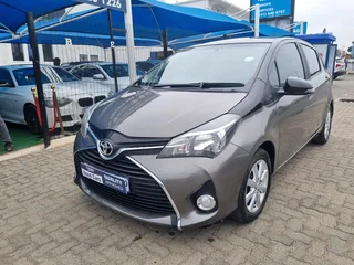 Toyota Yaris 1.0 5-Door, Grey with 98000km, for sale!