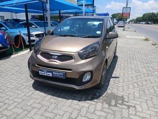 Brown Kia Picanto 1.0 with 94000km available now!
