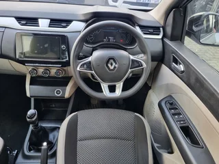 Renault Triber 1.0 Dynamique, Silver with 159655km, for sale!