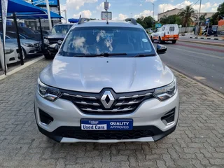 Renault Triber 1.0 Dynamique, Silver with 159655km, for sale!