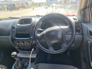 White Ford Ranger 2.2 TDCi Hiraider 4x2 D/Cab with 94000km available now!