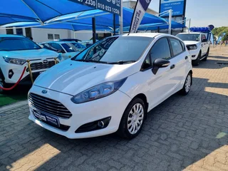 White Ford Fiesta 1.5 TDCi Ambiente with 102000km available now!
