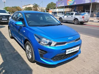 Blue Kia Rio 1.4 5-Door with 67000km available now!
