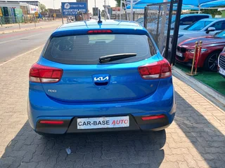 Blue Kia Rio 1.4 5-Door with 67000km available now!