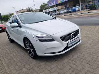White Volvo V40 D3 R-Design with 107000km available now!