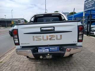 White Isuzu D-Max 300 D/Cab LX with 103314km available now!