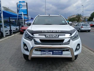 White Isuzu D-Max 300 D/Cab LX with 103314km available now!