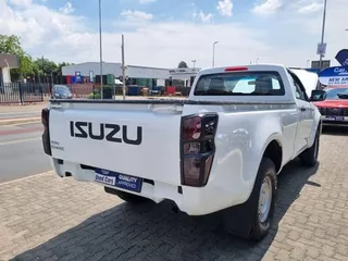 Isuzu D-Max MY22 1.9 DDI S Cab HR L, White with 1km, for sale!