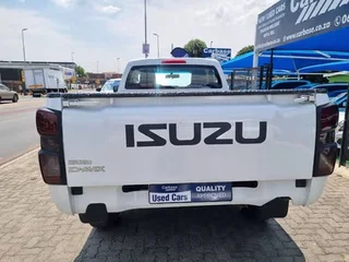 Isuzu D-Max MY22 1.9 DDI S Cab HR L, White with 1km, for sale!
