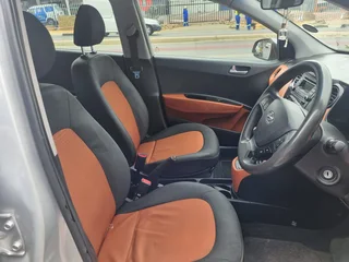 Silver Hyundai i10 1.2 GLS with 84000km available now!