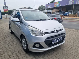 Silver Hyundai i10 1.2 GLS with 84000km available now!