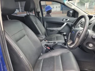 Blue Ford Ranger 3.2 TDCi XLT 4x2 D/Cab with 121000km available now!