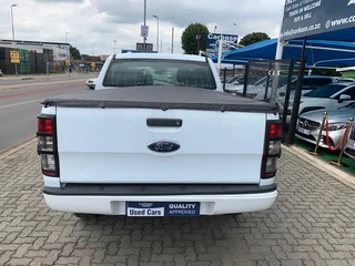 Ford Ranger 2.2 TDCi Base 4x2 D/Cab, White with 112000km, for sale!