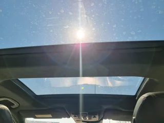 White Mercedes-Benz ML 63 AMG Speedshift 7G-Tronic with 181000km available now!