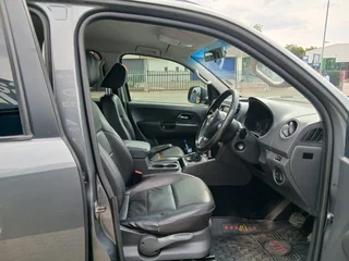 Grey Volkswagen Amarok 2.0 BiTDI D/Cab Highline 4x2 with 137000km available now!