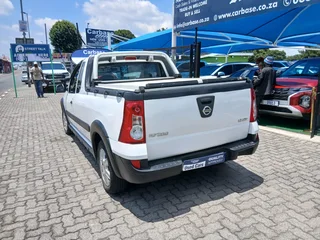 White Nissan NP200 1.6 8V AC Safety Pack with 135000km available now!
