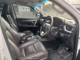 White Toyota Fortuner 2.8 GD-6 Raised Body AT with 74000km available now!