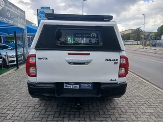 White Toyota Hilux  GD-6 D/Cab 4x4 GR  with 133000km available now!