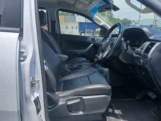 White Ford Ranger 3.2 TDCi XLT 4x4 D/Cab with 97000km available now!