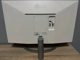 LG 27 Inch 4K IPS Monitor