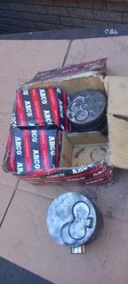 Toyota 3L Piston set